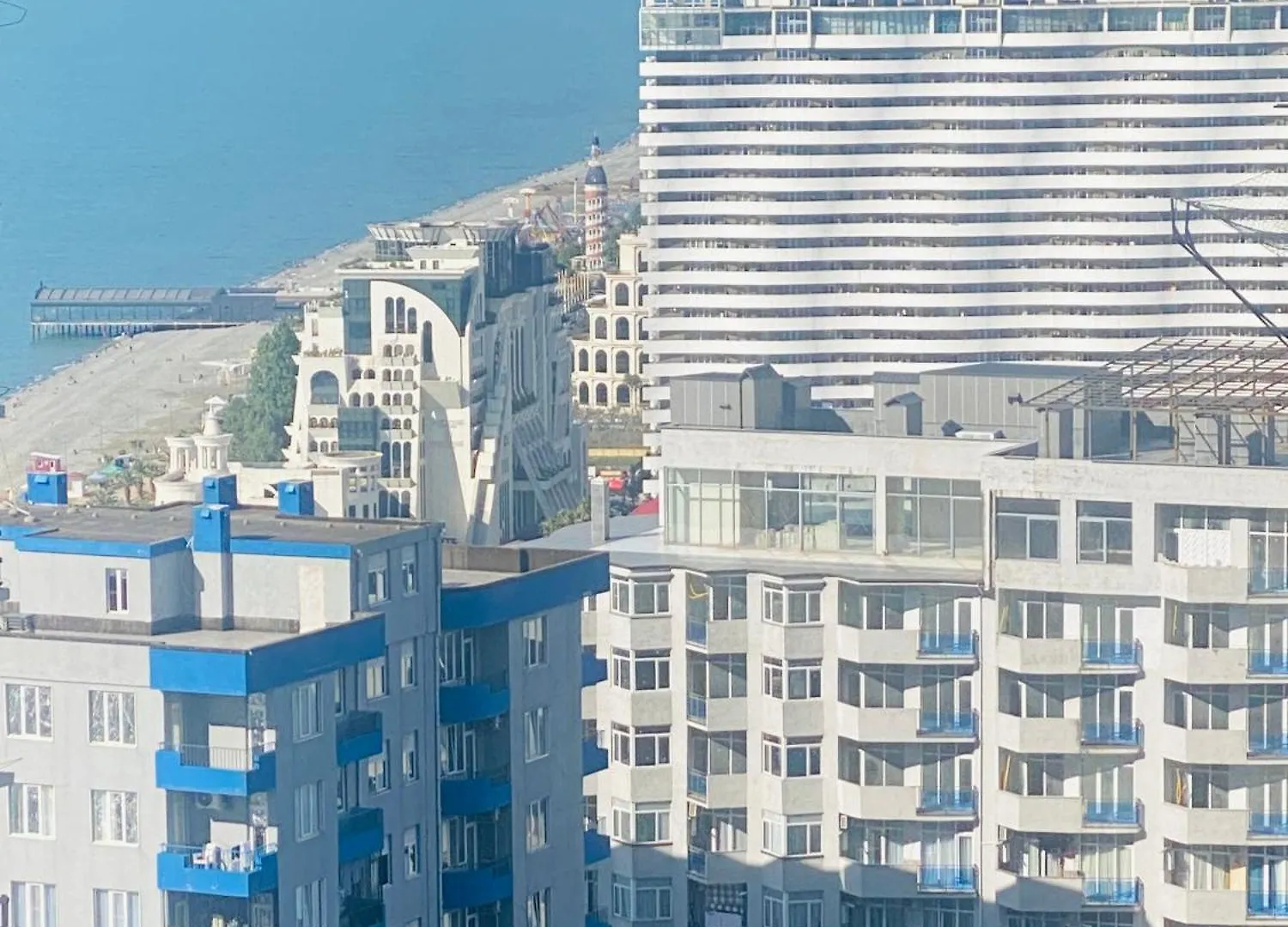 Pearl On The Beach Batumi 0*,